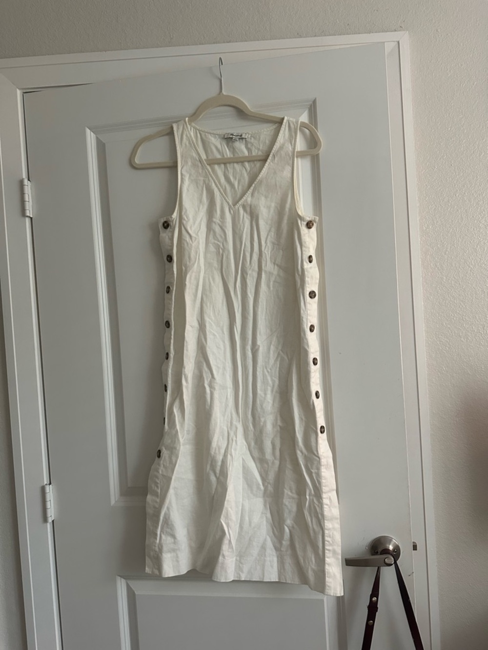 Madewell Cream V-Neck Sleeveless Button-Side Mini Dress